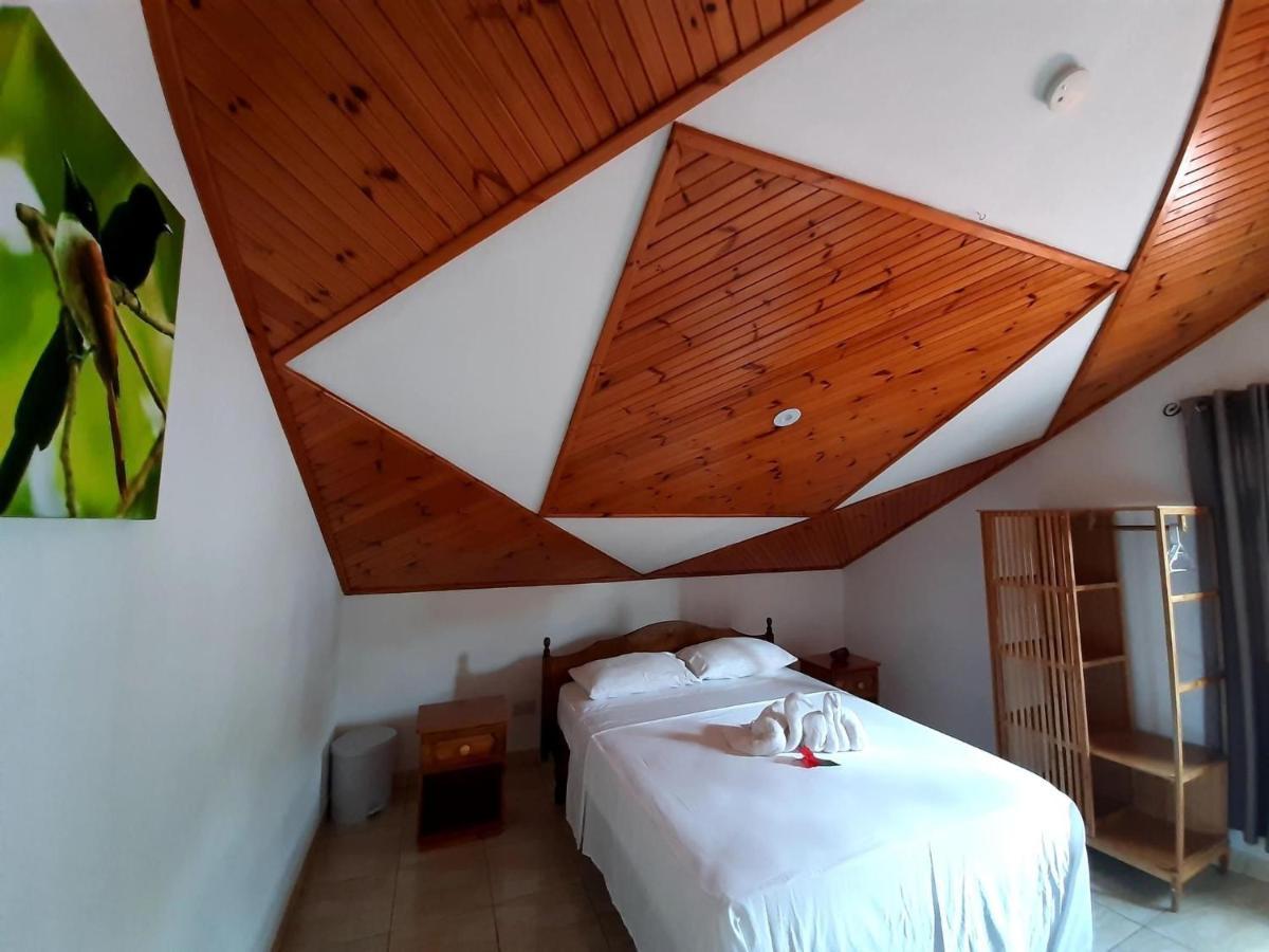 La Source Self Catering Hotel La Digue Eksteriør billede
